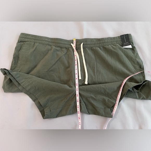 No Boundaries Green Casual Shorts Pull On Elastic Waist Flat Front Size 3XL - Picture 3 of 9